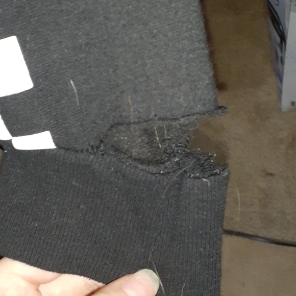 Black hoodie - Picture 3 of 6